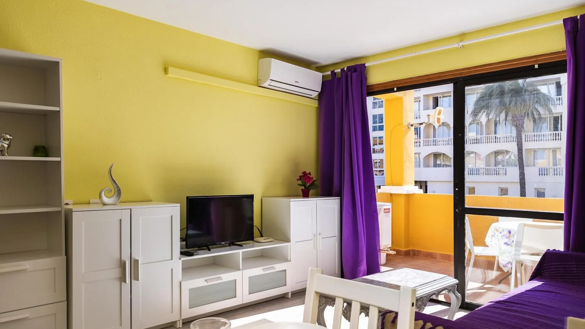 Dandelion / Roquemar Apartment Roquetas de Mar Spain